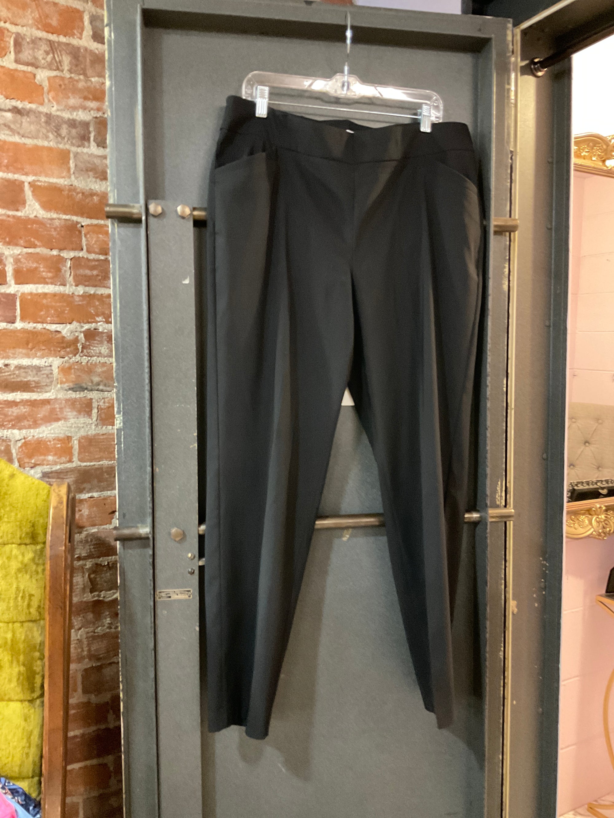BLACK SOUTHERN LADY PANTS 14