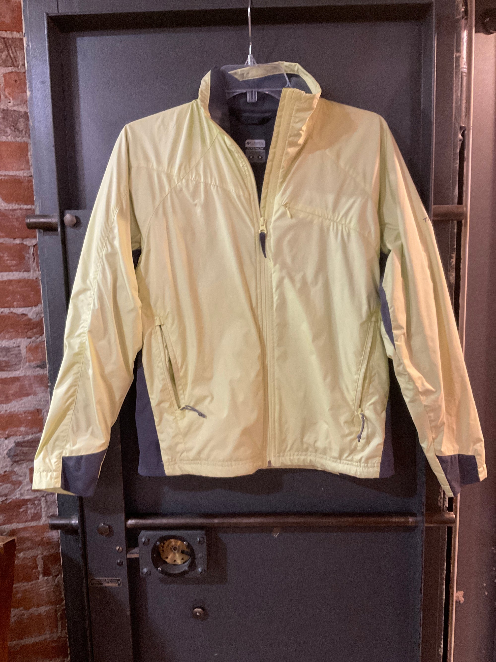 Light Green COLUMBIA JACKET M