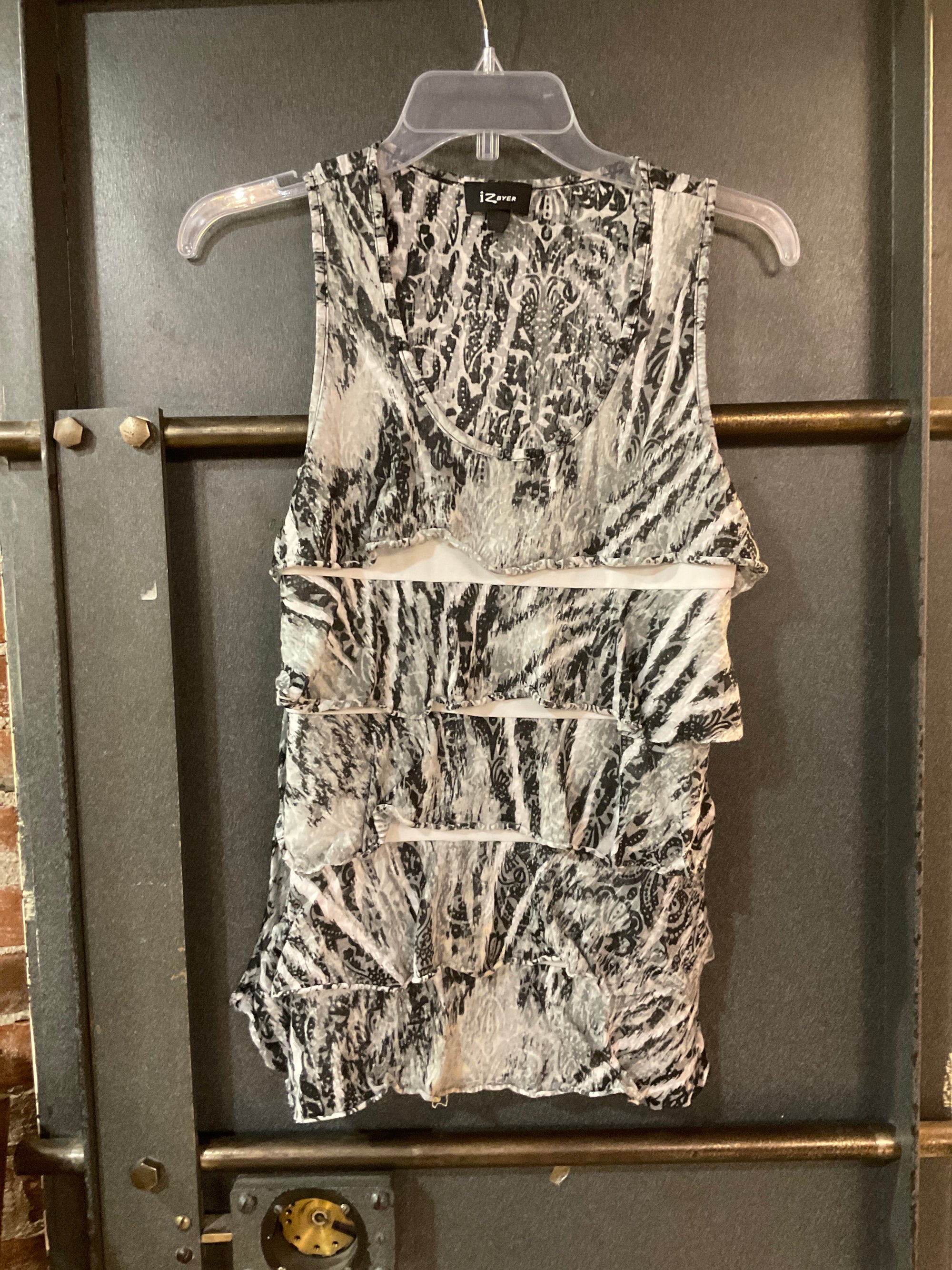 BLACK/WHITE IZBYER TANK TOP L