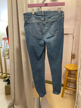 Load image into Gallery viewer, {{Client Code}} BLUE JOES JEANS, 29
