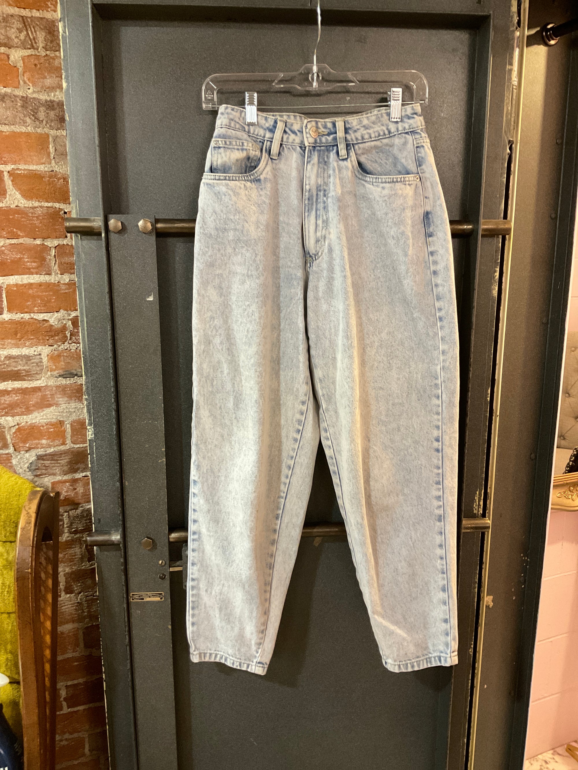 Light wash WEWOREWHAT DENIM 4