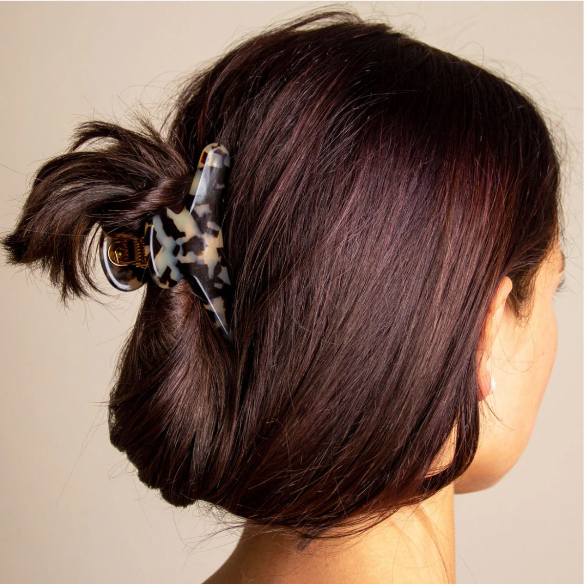 Fenna &amp; Fei claw hair clip