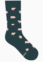 Load image into Gallery viewer, Conscious Step - Socks that Save Pigs
