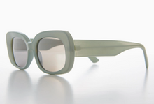 Load image into Gallery viewer, Sunglass Museum - Pastel Mod Retro Sunglass
