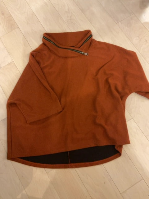 BURNT ORANGE MULTIPLES SHORT SLEEVE SWEATER XL