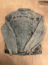 Load image into Gallery viewer, {{ClientCode}} DENIM Black label DENIM JACKET, M
