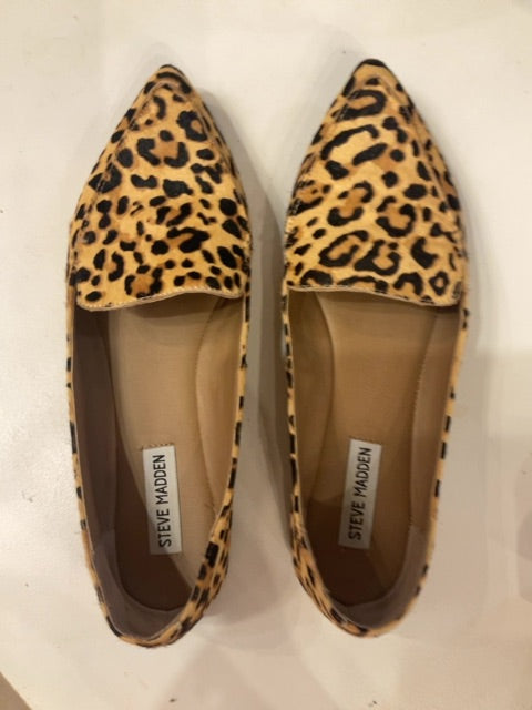 LEOPARD STEVE MADDEN FLATS 9
