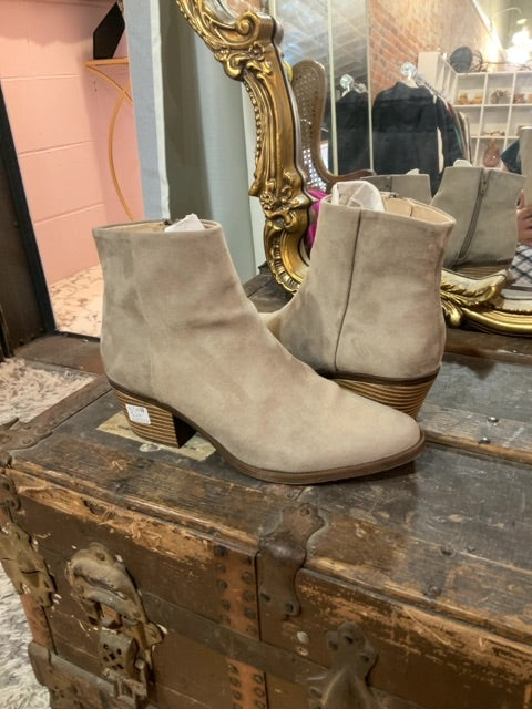 TAUPE BP FAUX SUEDE ANKLE BOOTS SHOE 8