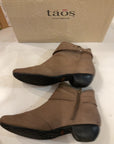 BROWN TAOS ANKLE BOOTS 7