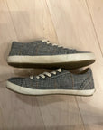 {{ClientCode}} BLK/WHT PLAID TAOS SNEAKERS, 7.5