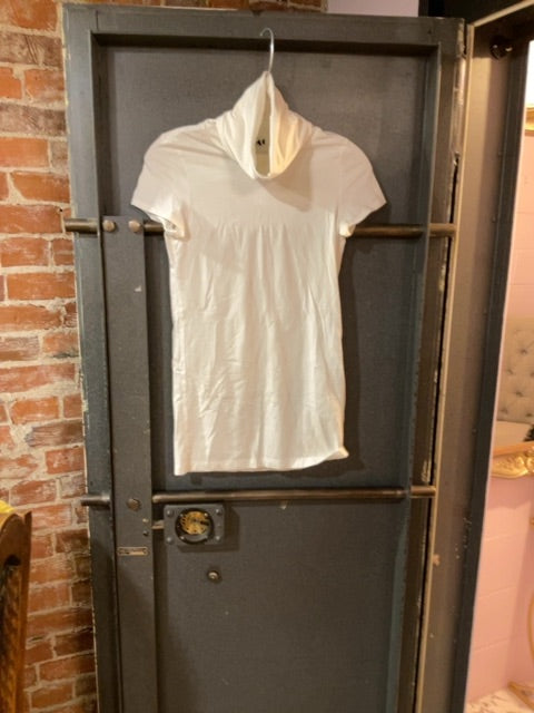 WHITE Theory SHORT SLEEVE TURTLENECK M