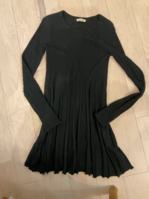 BLACK HEM &amp; THREAD SWEATER DRESS L