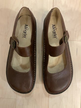 Load image into Gallery viewer, {{ClientCode}} BROWN ALEGRIA MARY JANE SHOE, 41
