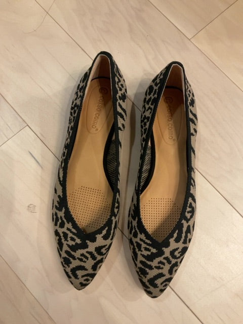 {{ClientCode}} LEOPARD CORSO COMO FLATS, 7