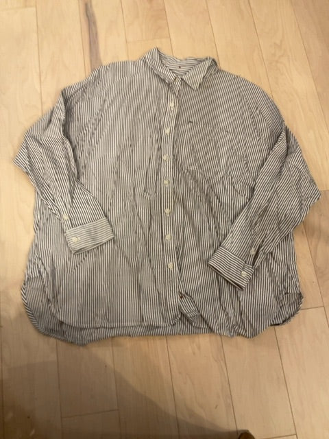 WHT/BLU STRIPE AMERICAN EAGLE OVERSIZED BUTTON UP SIRT S