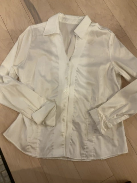 WHITE UNKNOWN BUTTON DOWN LONG SLEEVE L