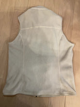 Load image into Gallery viewer, {{ClientCode}} GREY PATAGONIA VEST, XL
