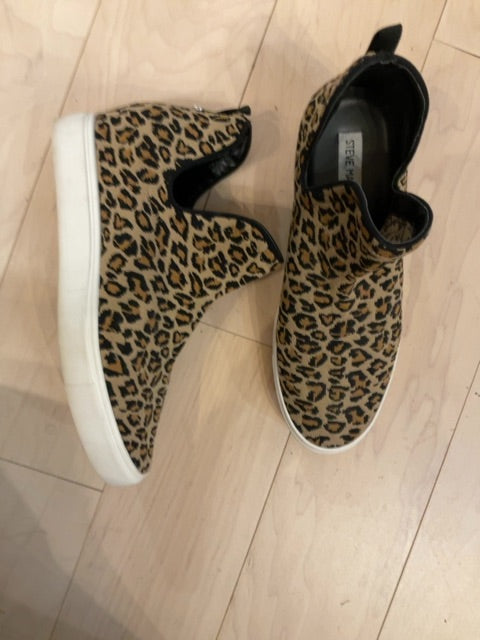 LEOPARD STEVE MADDEN SNEAKERS 9
