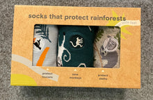 Load image into Gallery viewer, Conscious Step - Kids 3 Pack of Socks that Save
